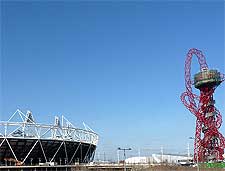 Photo of the London Olympic Stadium and the ArcelorMittal Orbit observation tower
