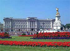 Photo of Buckingham Palace in London