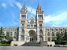 Photo of London's Natural History Museum, picture by Stephantom