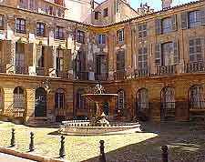 Image of Place d'Albertas
