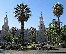 Picture showing La Catedral (Cathedral)