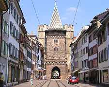 Photograph of the fortified Spalentor gateway