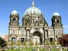 Cathedral image (Berliner Dom), photo taken by Dnsob
