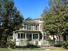 Picture of the famous Mork and Mindy House