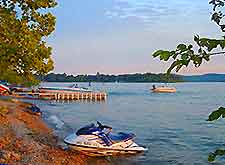 Table Rock Lake Real Estate on Photo Of Table Rock Lake  A Popular Location For Water Sports And
