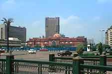 Picture of Cairo city centre, showing the Egyptian Museum