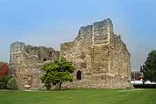 Picture of Canterbury Castle ruins