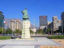 Photo showing the Statue of Bartolomeu Diaz