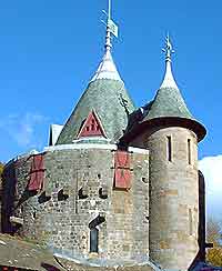 Замок Coch castle Cardiff_castell_coch2