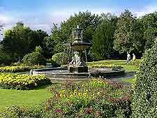 Picture of central fountain