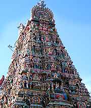 Close-up picture of the Kapaleeshwarar Temple