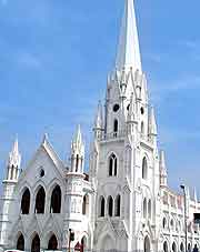 Picture of Chennai's San Thome Cathedral