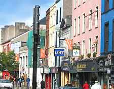 Further view of centrally located shops and eateries