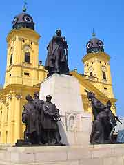 Further view of the Protestant Great Church (Nagytemplom)