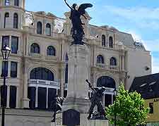 Photo of the city's Diamond War Memorial