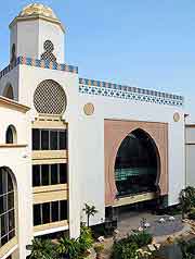 Photograph showing the vast Mall of the Emirates