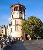 Photo of the Schlossturm Tower (Schlossturm) in Dusseldorf
