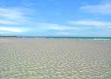 Photo of Gold Rock Beach at the Lucayan National Park