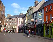 Restaurants and shops in the city centre