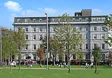 Picture of the Great Southern Hotel at Eyre Square