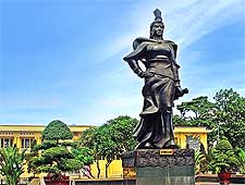 Image showing the famous statue of Madam Le Chan, taken by HoangTuanAnh