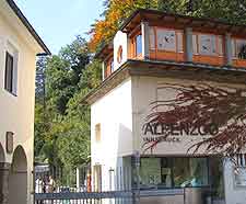 Photo of entrance to the Alpenzoo (Alpine Zoo)