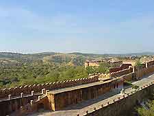 Picture of the historic walls at the Amber Fort