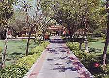 Scenery of the gardens at the Oberoi Rajvilas