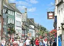Kilkenny city centre photo, showing shoppers in the sunshine
