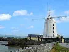 Photo of the Blennerville Windmill at Tralee