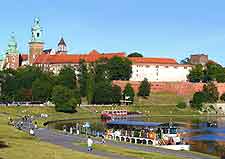Further picture of the Vistula, showing cruise boat and the Royal Castle
