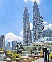 Further photo of the Petronas Twin Towers