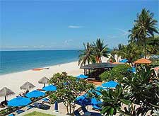 Beach view, photograph by Paulwee