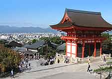 Further photo of the Kiyomizudera Temple in Eastern Kyoto