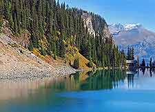 Beautiful view of Lake Agnes