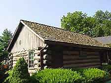 Amish barn photo