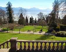 Photo of lakefront garden