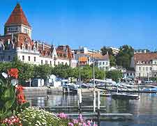 View of the lakefront in the Ouchy district