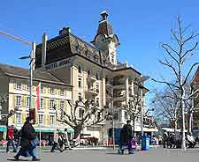 Picture of lakefront hotel Lausanne