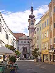 Different photo of the city centre