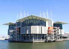 Photo showing the Oceanario de Lisboa (Oceanarium)