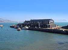 Cobb picture, showing the Marine Aquarium building