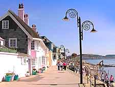 Image of town promenade, showing ammonite lampposts