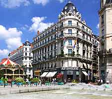 Image showing cafes in the city centre