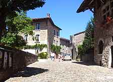 Picture of the medieval village of Perouges