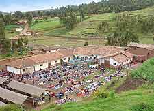 Photo showing neighbouring Chinchero settlement