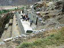 Ollantaytambo picture