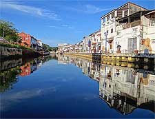 Malacca River walk, image taken by Bjorn Christian Torrissen
