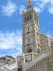 Picture of the distinctive Basilique Notre Dame de La Garde