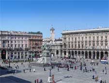 Picture of the Piazza del Duomo, photo by Dodo